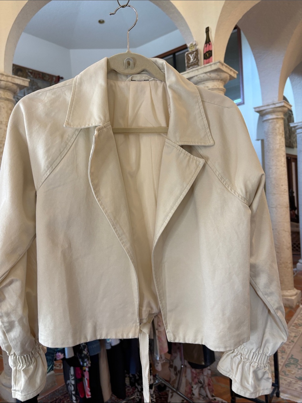 Venus Cream Cropped Open-Front Jacket
Lower Back Lace Up